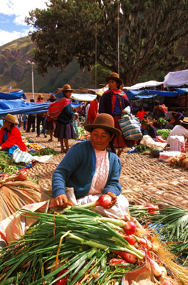 Pisac, village in Sacred Valley of the Incas near Cuzco and famous for one of the world's most colorful craft and produce markets, Highlands, Peru