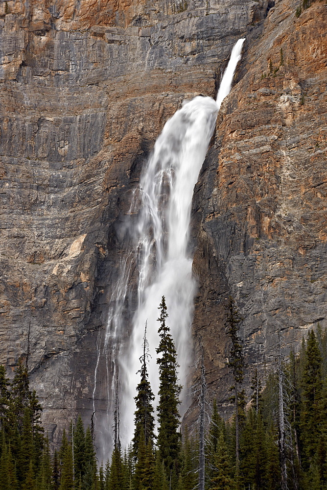 Takakkaw Falls, Yoho National Park, UNESCO World Heritage Site, British Columbia, Canada, North America