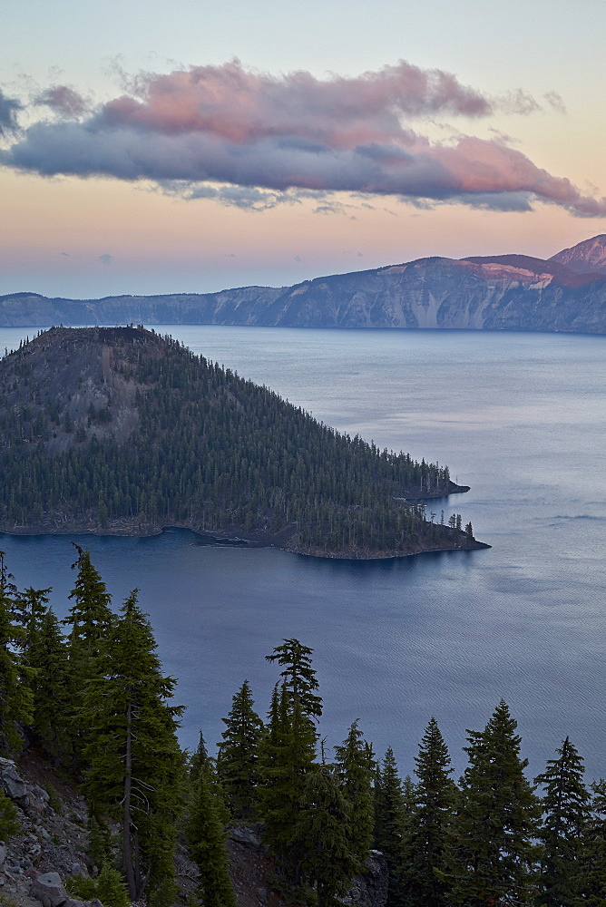 Crater Lake and Wizard Island at dawn, Crater Lake National Park, Oregon, United States of America, North America