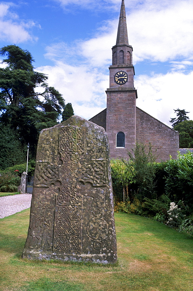 Christian Pictish cross, Glamis churchyard, Angus, Scotland, United Kingdom, Europe