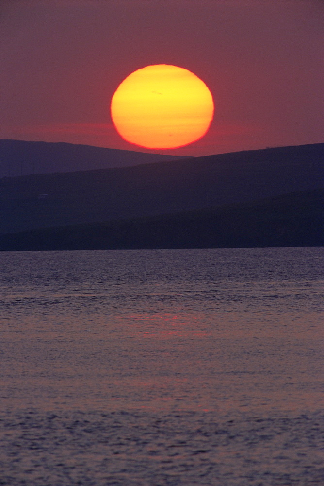 Sunset over Colgrave Sound, Fetlar, Shetland Islands, Scotland, United Kingdom, Europe