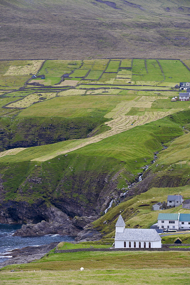 Vidareidi and church dating from 1892, Vidoy Island, Nordoyar, Faroe Islands (Faroes), Denmark, Europe