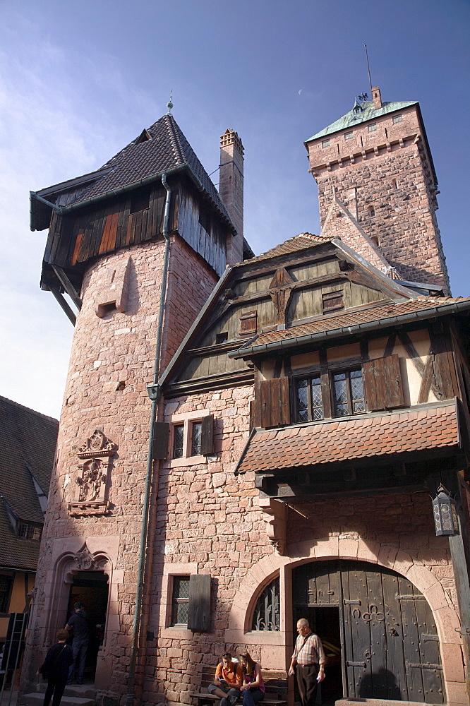 Haut-Koenigsbourg castle, living quarters and the keep from the lower courtyard. An impressive restored medieval castle overlooking the Rhine Plain, Haut Rhin, Alsace, France, Europe