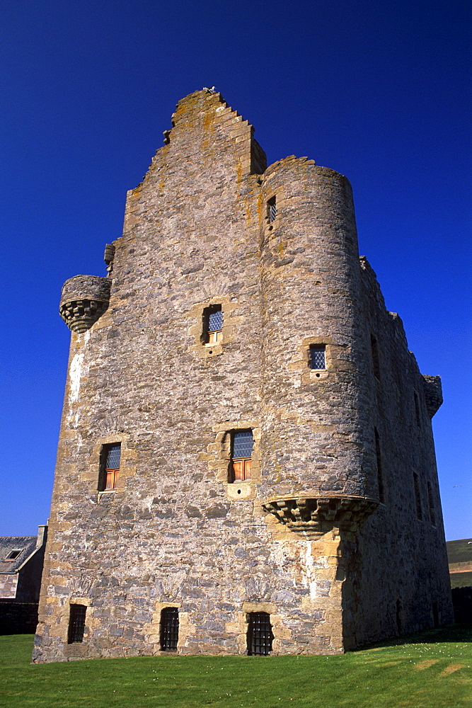 Scalloway Castle built by forced labour by Earl Patrick in 1600, Scalloway, Shetland Islands, Scotland, United Kingdom, Europe