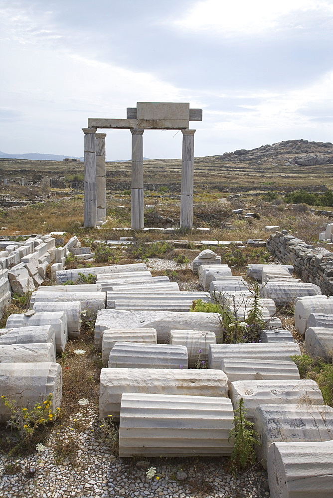 Building of the Poseidoniasts, Island of Delos, UNESCO World Heritage Site, Cyclades, Greek Islands, Greece, Europe