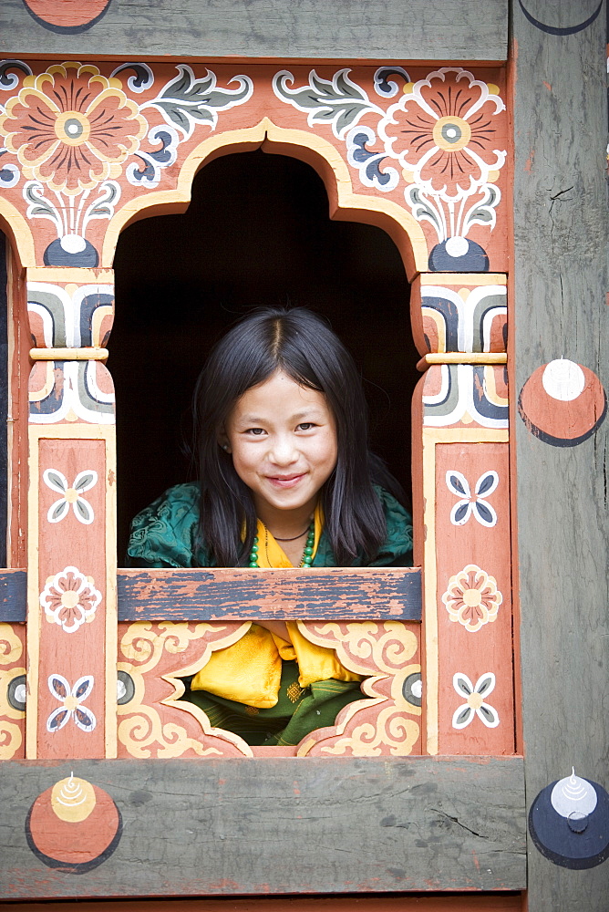 Bhutanese girl, Trashi Chhoe Dzong, Thimphu, Bhutan, Asia