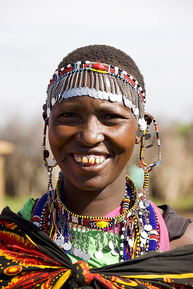 Masai woman, Masai Mara National Reserve, Kenya, East Africa, Africa