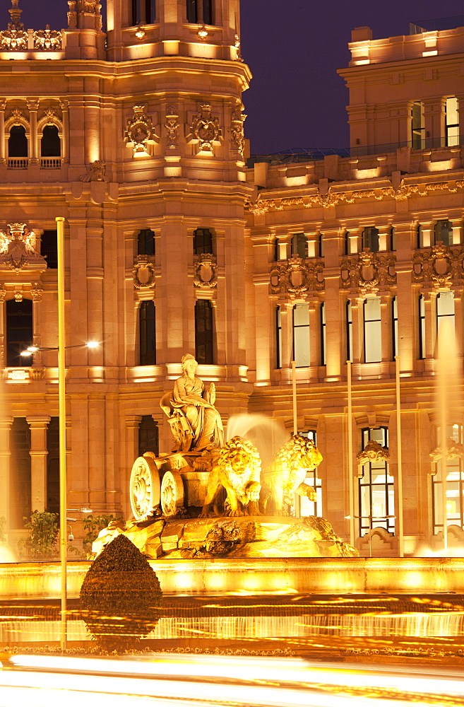 Plaza de Cibeles with Fuente de Cibele, Madrid, Spain, Europe