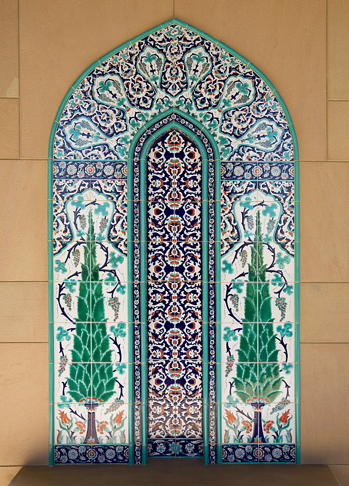 Sultan Quaboos Great Mosque, Muscat, Oman, Middle East