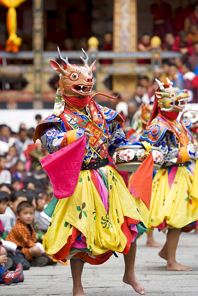 Buddhist festival (Tsechu), Trashi Chhoe Dzong, Thimphu, Bhutan, Asia