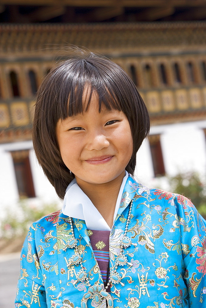 Bhutanese girl, Trashi Chhoe Dzong, Thimphu, Bhutan, Asia