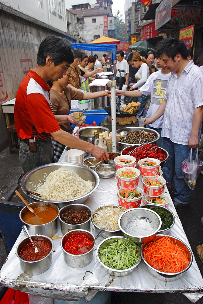 Food market in Wuhan, Hubei province, China, Asia