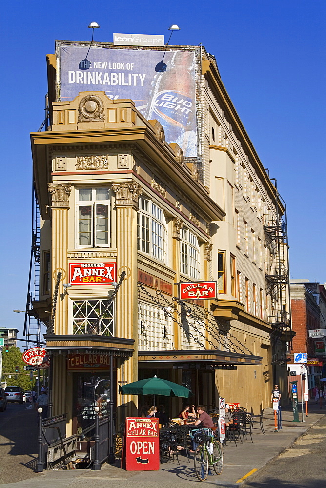 Ringlers Annex Bar in the Pearl District of Portland, Oregon, United States of America, North America