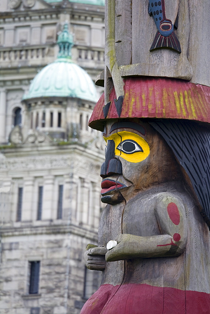 Knowledge Totem on Parliament Building Grounds, Victoria, Vancouver Island, British Columbia, Canada, North America