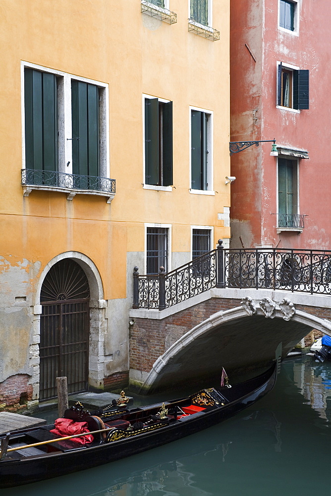 Gondola in Venice, UNESCO World Heritage Site, Veneto, Italy, Europe