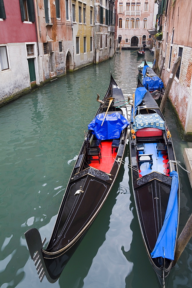 Canal in Venice, UNESCO World Heritage Site, Veneto, Italy, Europe