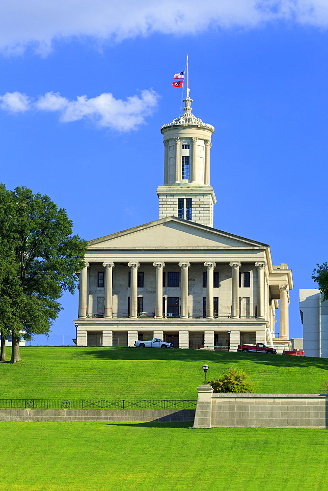 Bicentennial Capitol Mall State Park and Capitol Building, Nashville, Tennessee, United States of America, North America 