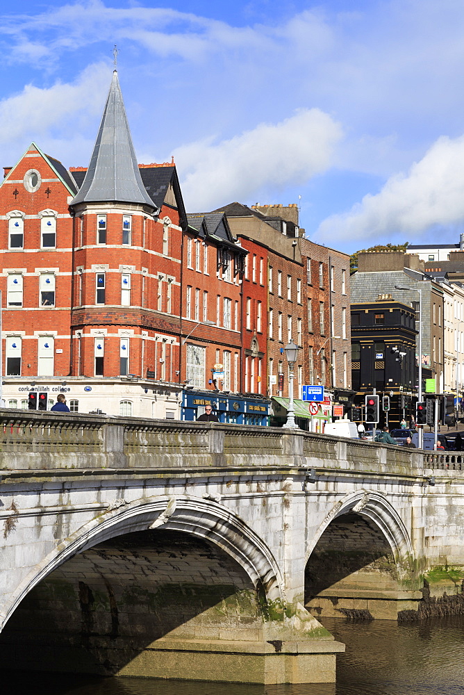 St. Patrick's Bridge over the River Lee, Cork City, County Cork, Munster, Republic of Ireland, Europe