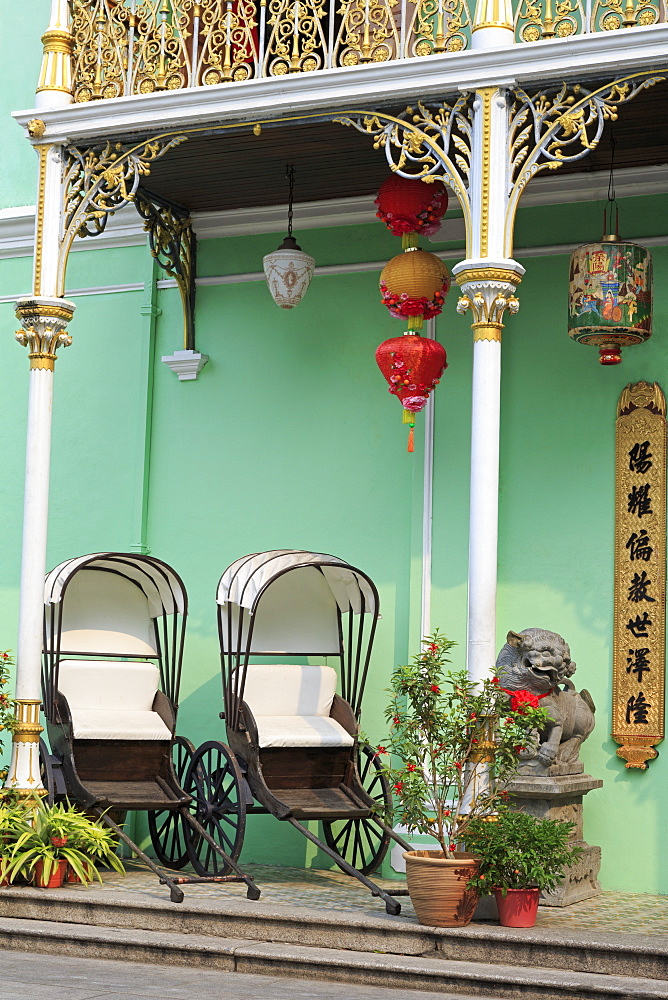 Rickshaws in Pinang Peranakan Mansion, Georgetown, Penang Island, Malaysia, Southeast Asia, Asia