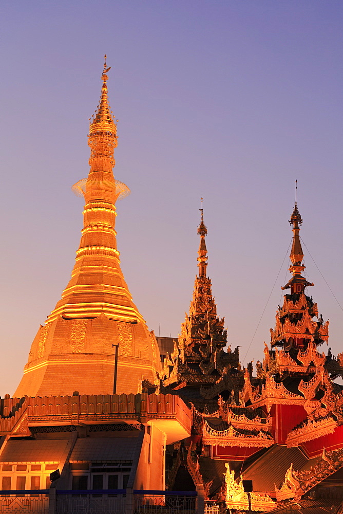 Sule Pagoda, Yangon (Rangoon), Myanmar (Burma), Asia