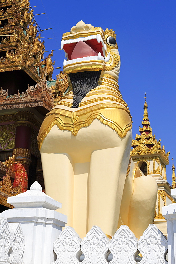 Shwedagon Pagoda, Yangon (Rangoon), Myanmar (Burma), Asia