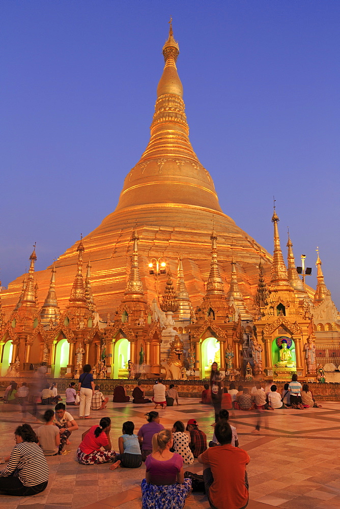 Shwedagon Pagoda, Yangon (Rangoon), Myanmar (Burma), Asia