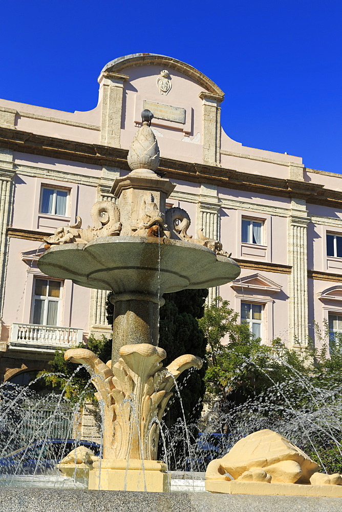 Fountain in Canalejas Park, Cadiz, Andalusia, Spain, Europe