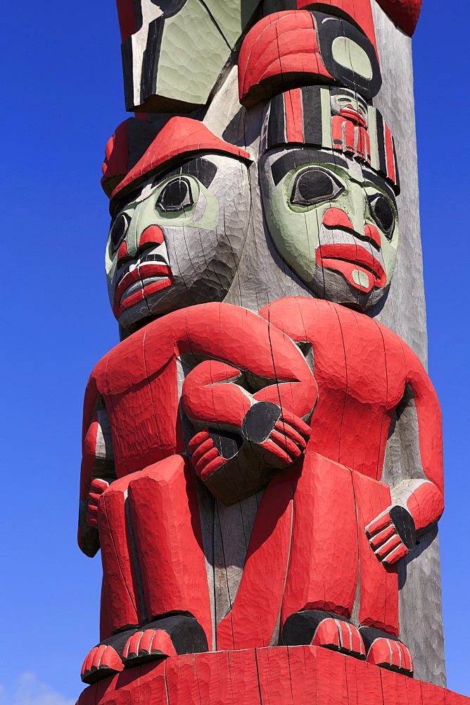 Totem Pole, Sheldon Museum, Haines, Lynn Canal, Alaska, United States of America, North America