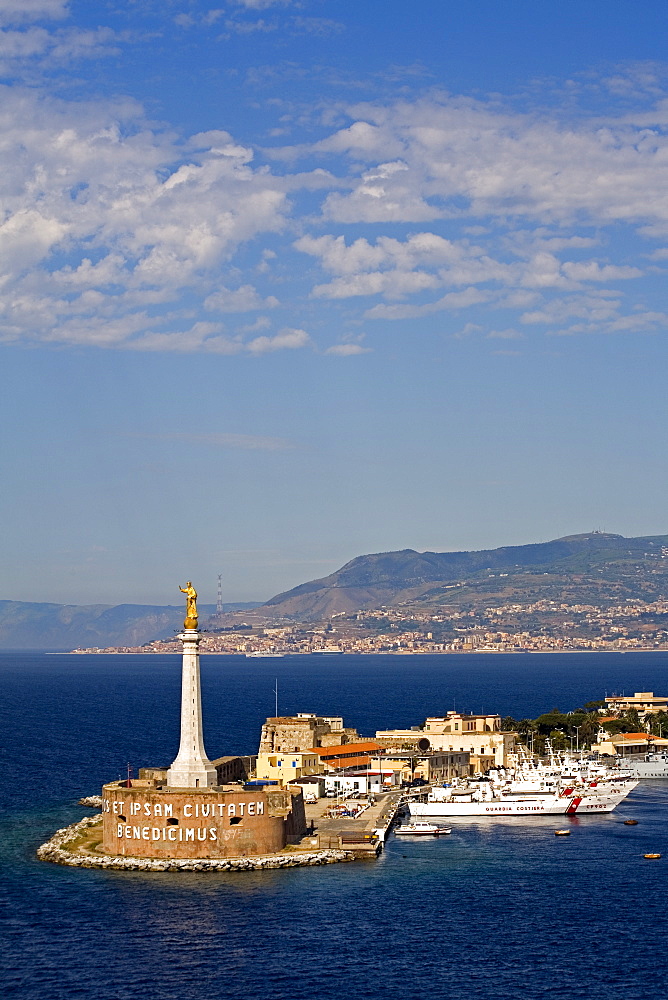 Madonnina del Porto statue, Port of Messina, Island of Sicily, Italy, Mediterranean, Europe