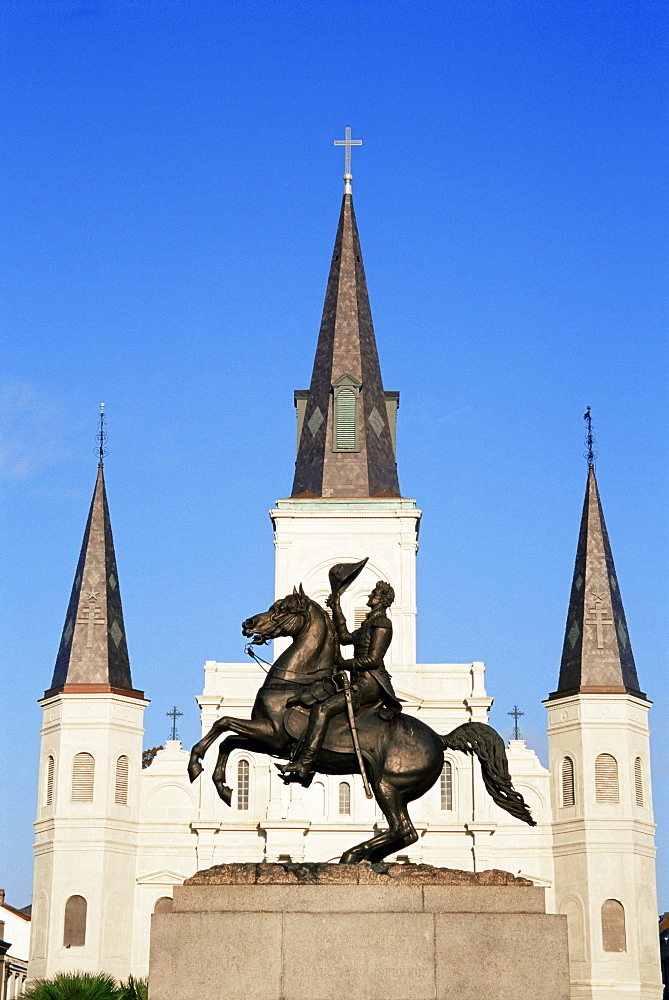 Statue of Andrew Jackson with St. Louis Cathedral behind, Jackson Square, French Quarter, New Orleans, Louisiana, United States of America, North America