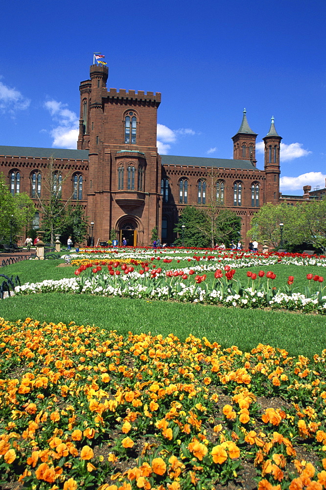 Smithsonian Castle, National Mall, Washington D.C., United States of America, North America