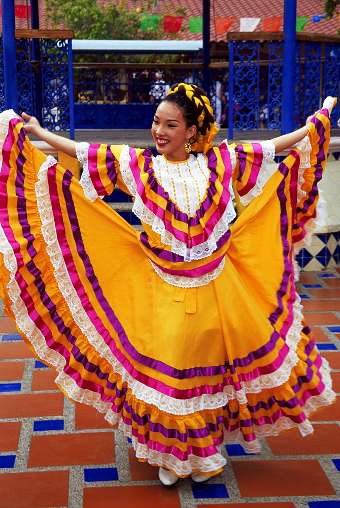 Dancer, Old Town, Mazatlan, Sinaloa state, Mexico, North America