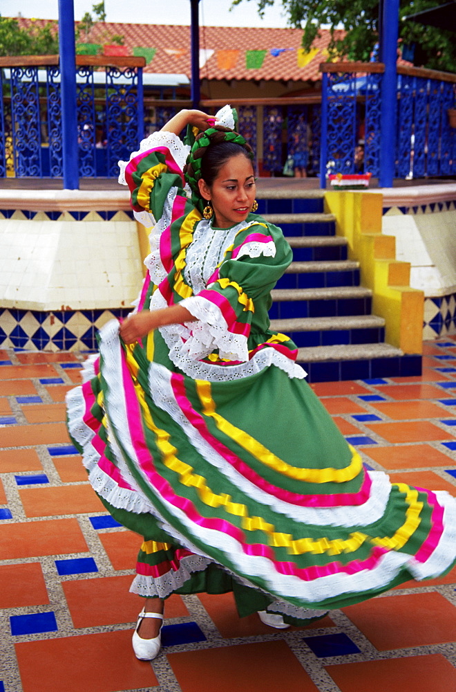 Dancer, Old Town, Mazatlan, Sinaloa state, Mexico, North America