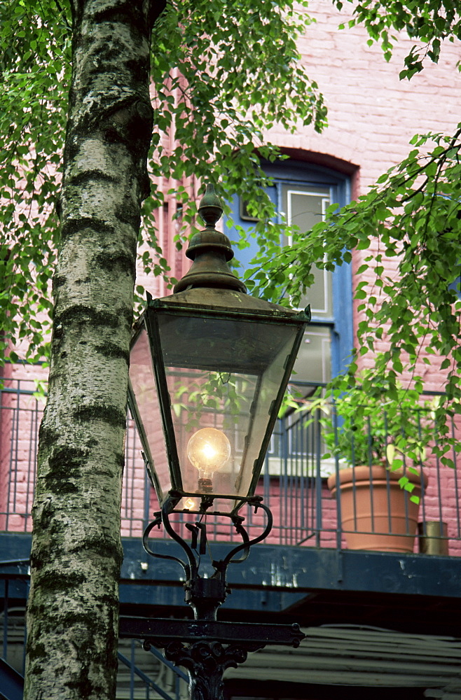 Gas lamp, Goalers Mews, Gastown, Vancouver, British Columbia, Canada, North America