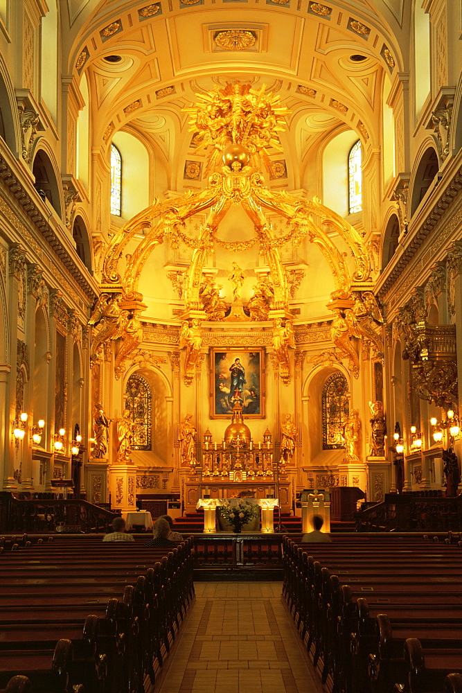 Interior of the Basilica de Notre Dame, Quebec City, Quebec state, Canada, North America