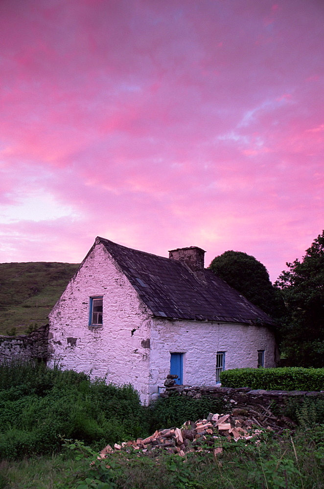 Cottage, Kilgarvan, County Kerry, Munster, Republic of Ireland, Europe