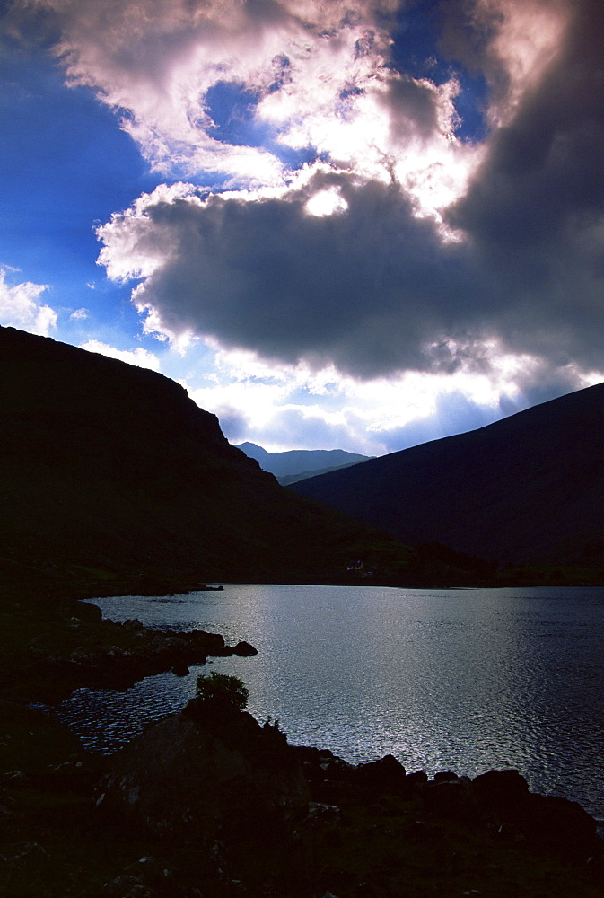 Cummeenduff Lake, Black Valley, Killarney area, County Kerry, Munster, Republic of Ireland, Europe