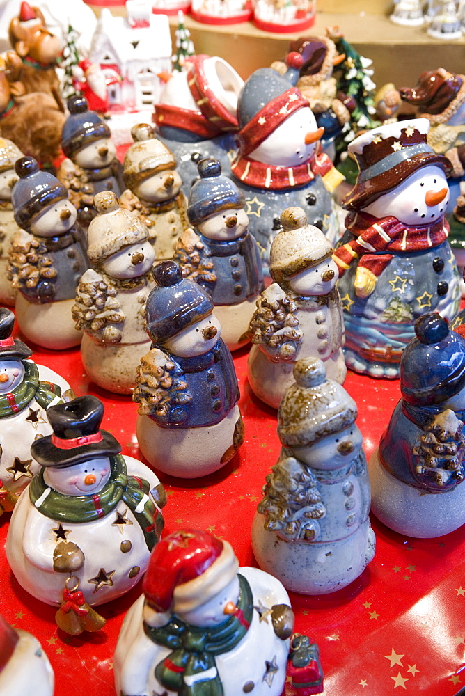 Snowman figures, Christmas Market, Cologne, Germany, Europe