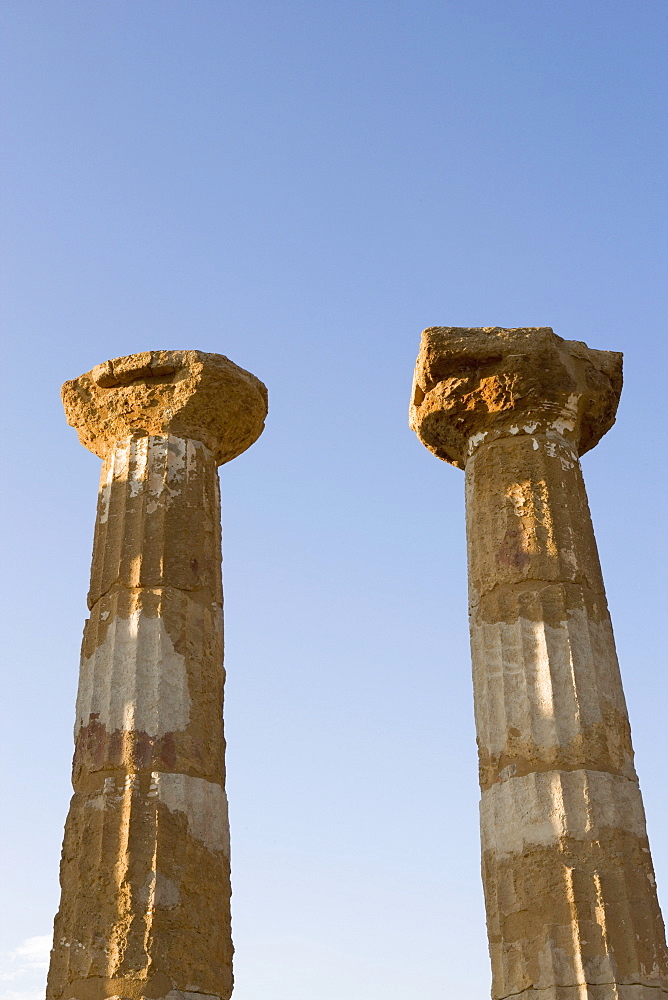 Temple of Heracles, Valley of the Temples (Valle dei Templi), Agrigento, UNESCO World Heritage Site, Sicily, Italy, Europe