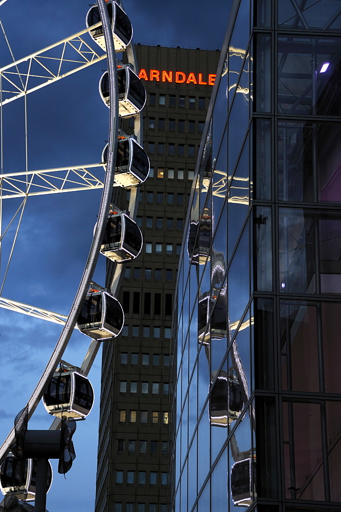 Evening view of The Manchester Wheel, Manchester, England, United Kingdom, Europe