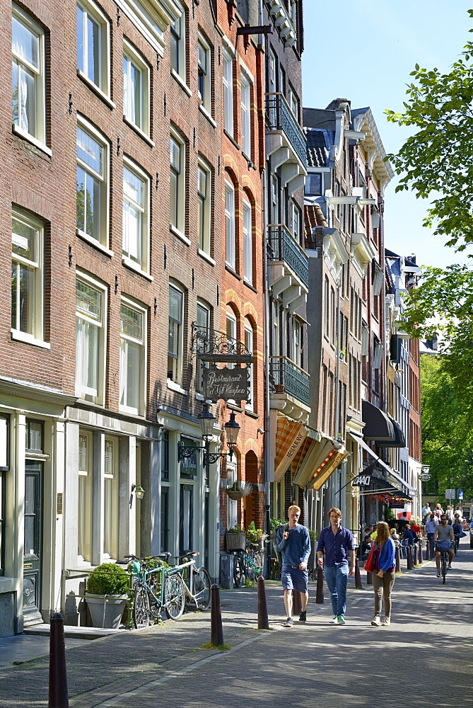 Typical canalside street, Singel, Amsterdam, North Holland, Netherlands, Europe