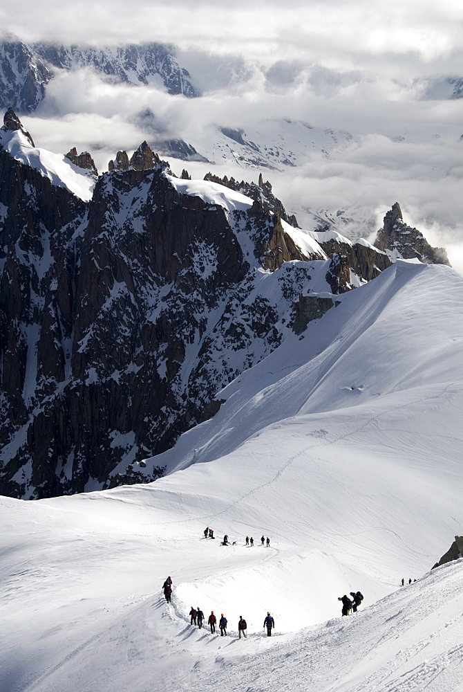 Mountaineers and climbers, Mont Blanc range, French Alps, France, Europe