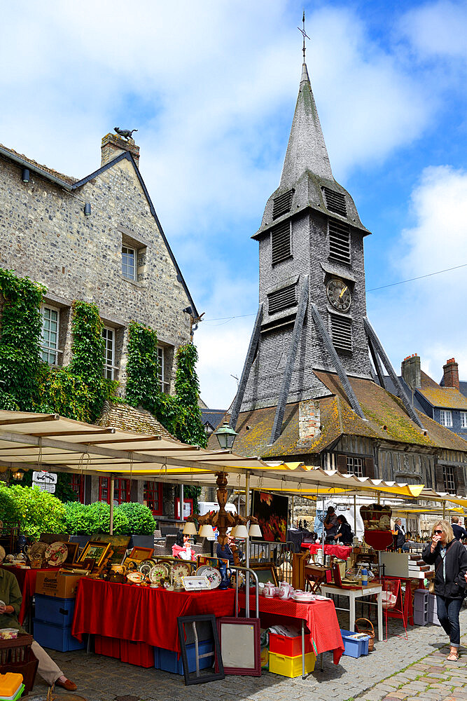 Flea Market (Brocante), Place St Catherine, Honfleur, Calvados, Basse Normandie (Normandy), France, Europe