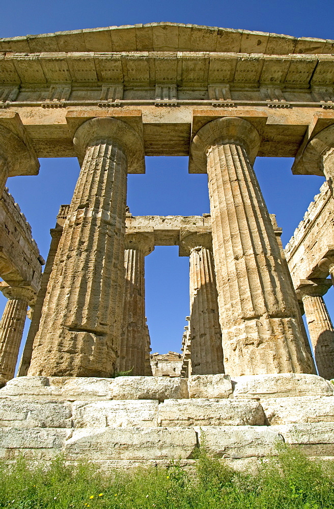 Temple of Poseidon (Neptune), Paestum, UNESCO World Heritage Site, Campania, Italy, Europe