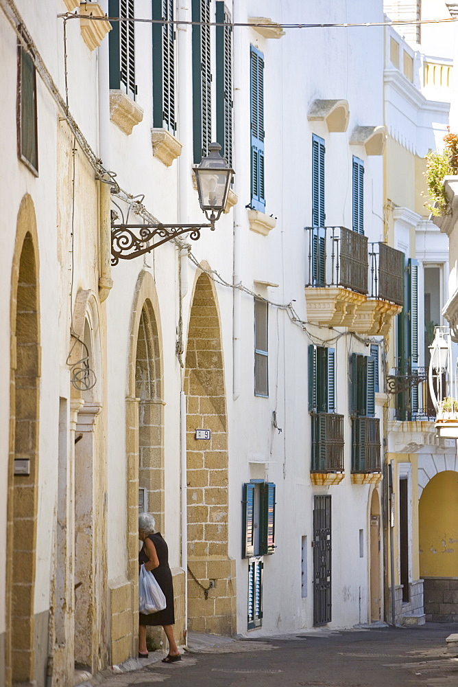 Old town, Gallipoli, Lecce province, Puglia, Italy, Europe