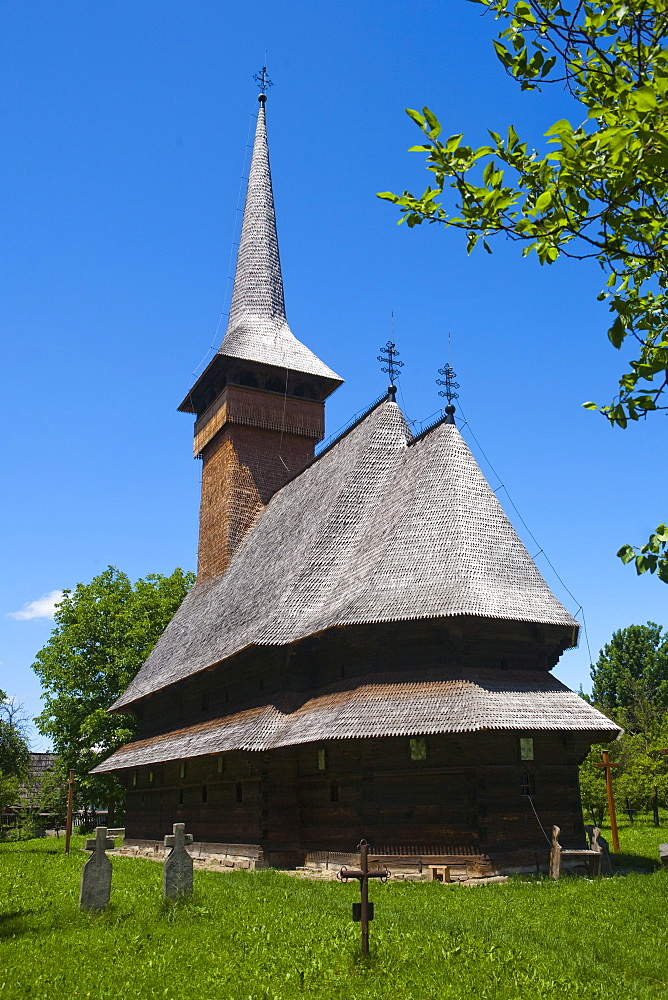 Bogdan Voda wooden church, UNESCO World Heritage Site, Bogdan Voda, Maramures, Romania, Europe