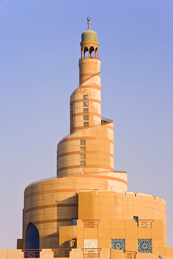 The spiral mosque of the Kassem Darwish Fakhroo Islamic Centre in Doha, based on the Great Mosque of Al-Mutawwakil in Samarra in Iraq, Doha, Qatar, Middle East