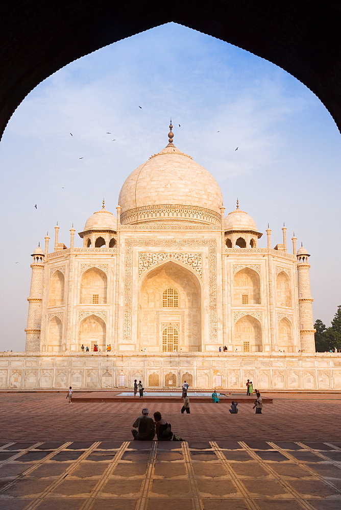 The Taj Mahal, UNESCO World Heritage Site, Agra, Uttar Pradesh, India, Asia 