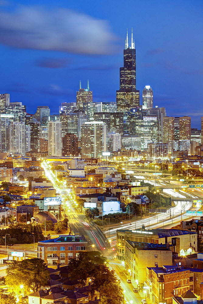 Willis Tower and city skyline, Chicago, Illinois, United States of America, North America