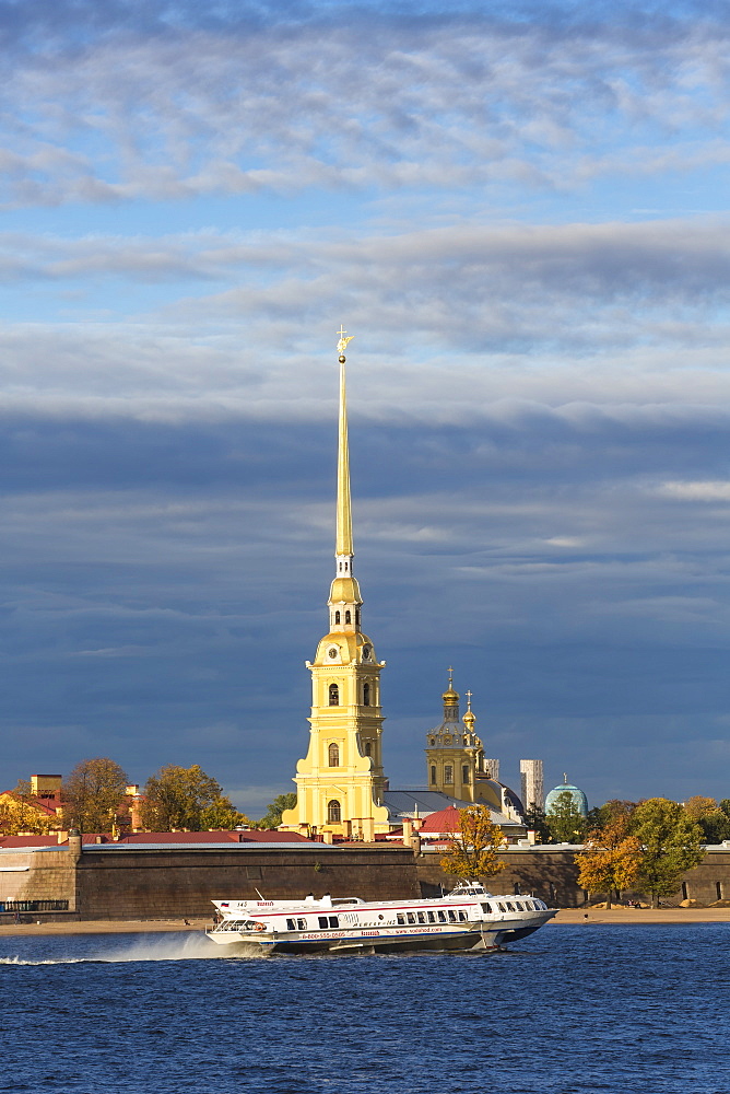 Peter and Paul Fortress on Neva riverside, UNESCO World Heritage Site, St. Petersburg, Russia, Europe